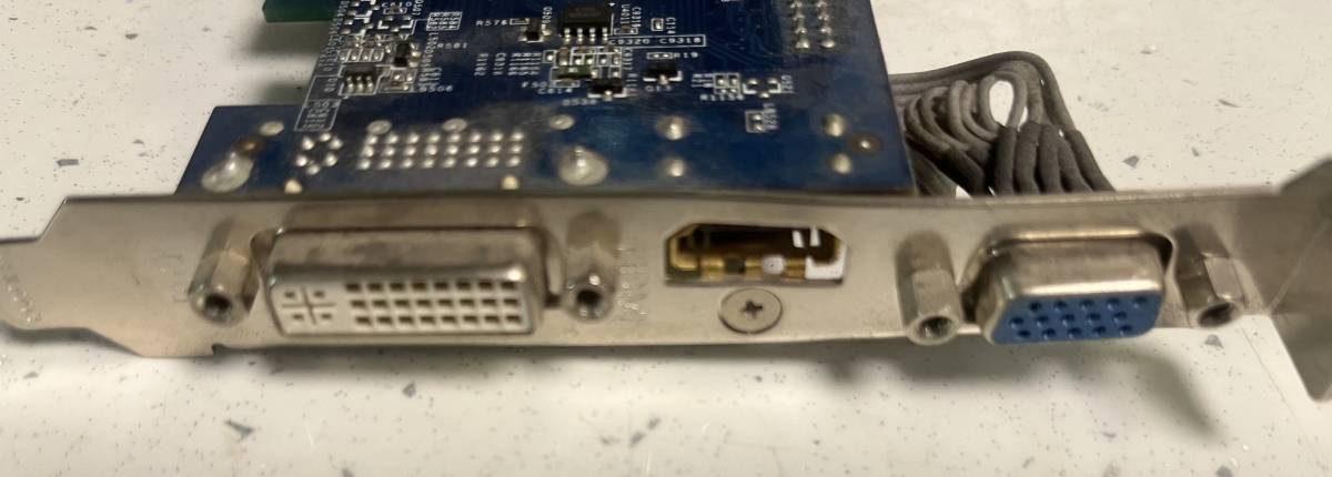 Gigabyte GV-N210OC-512I 512MB VGA DVI, HDMI, VGA