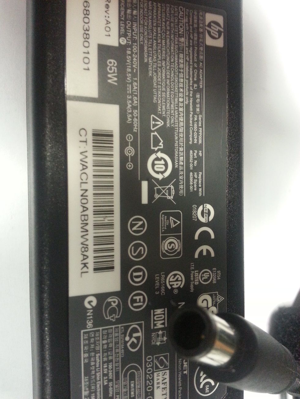 HP 18.5 3.5a 65W adapter gyári