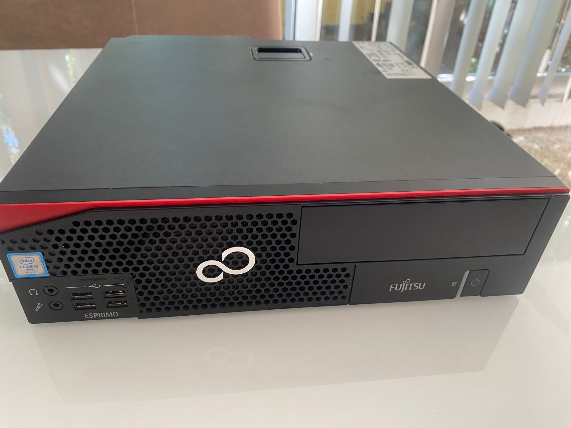 Fujitsu Esprimo D756 SFF