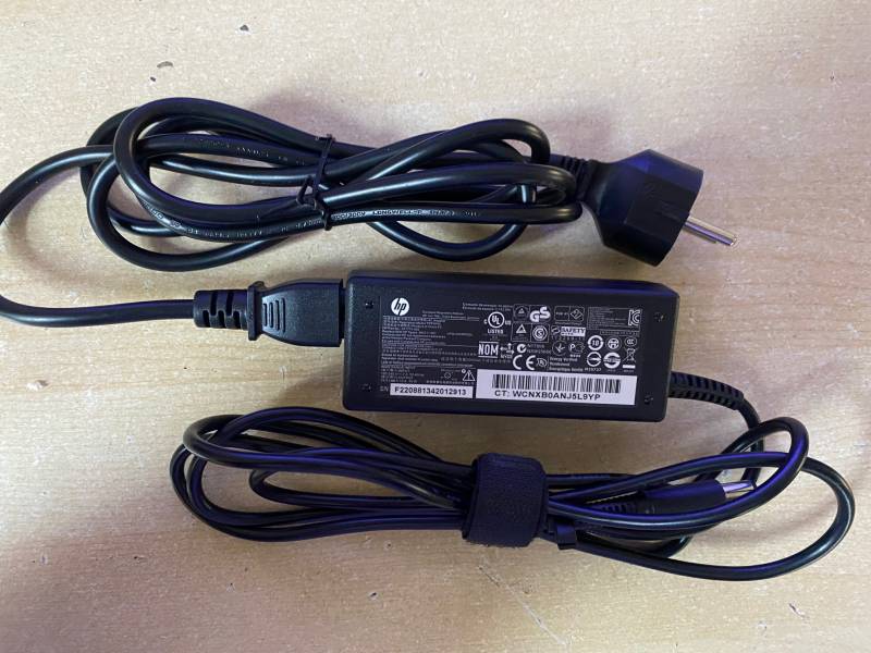 HP 19.5V 3.33A 65W adapter gyári