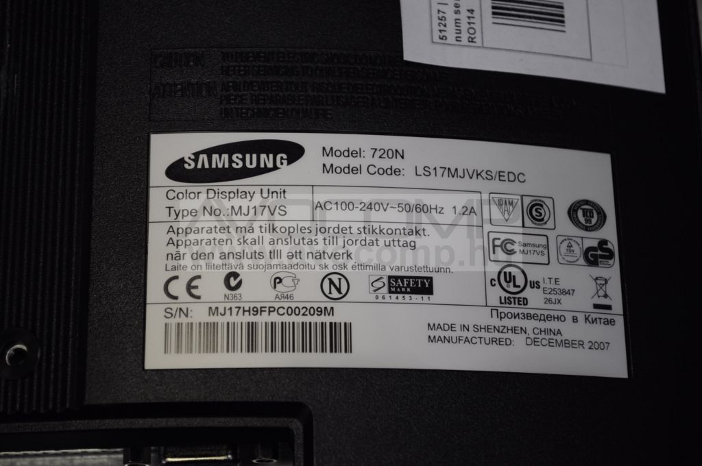 Samsung Syncmaster 720N B kategória