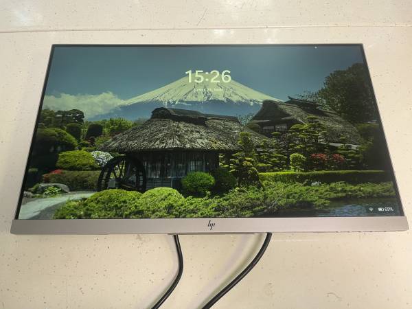 HP EliteDisplay E233 23" monitor karcos kijelző NINCS TALP