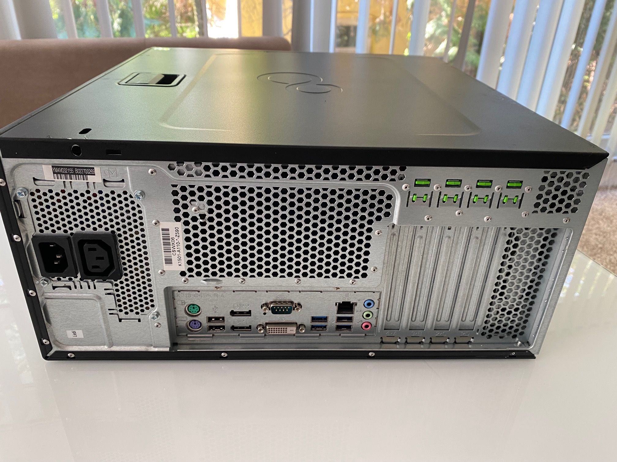 Fujitsu Esprimo P756 Tower