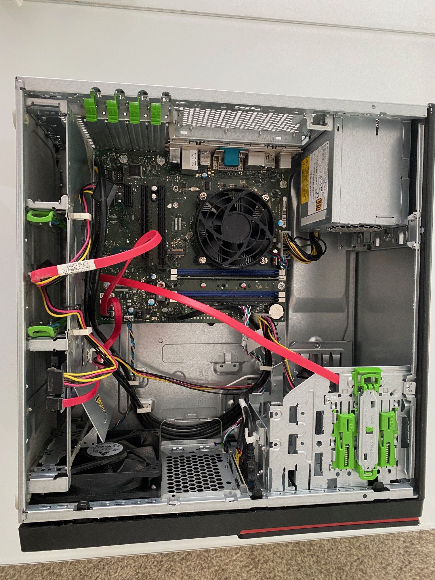 Fujitsu Esprimo P756 Tower