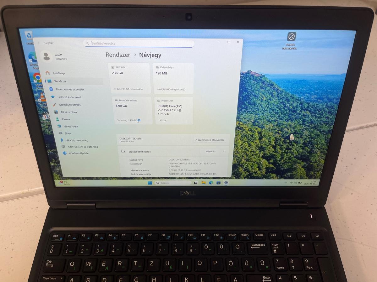 Dell Latitude 5590