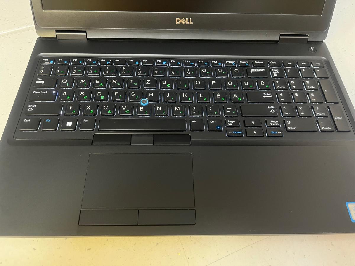 Dell Latitude 5590