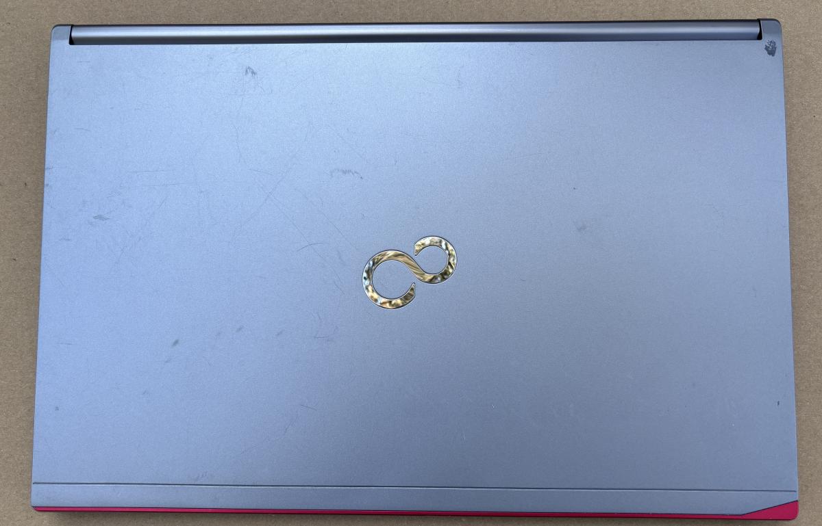 Fujitsu Lifebook E756