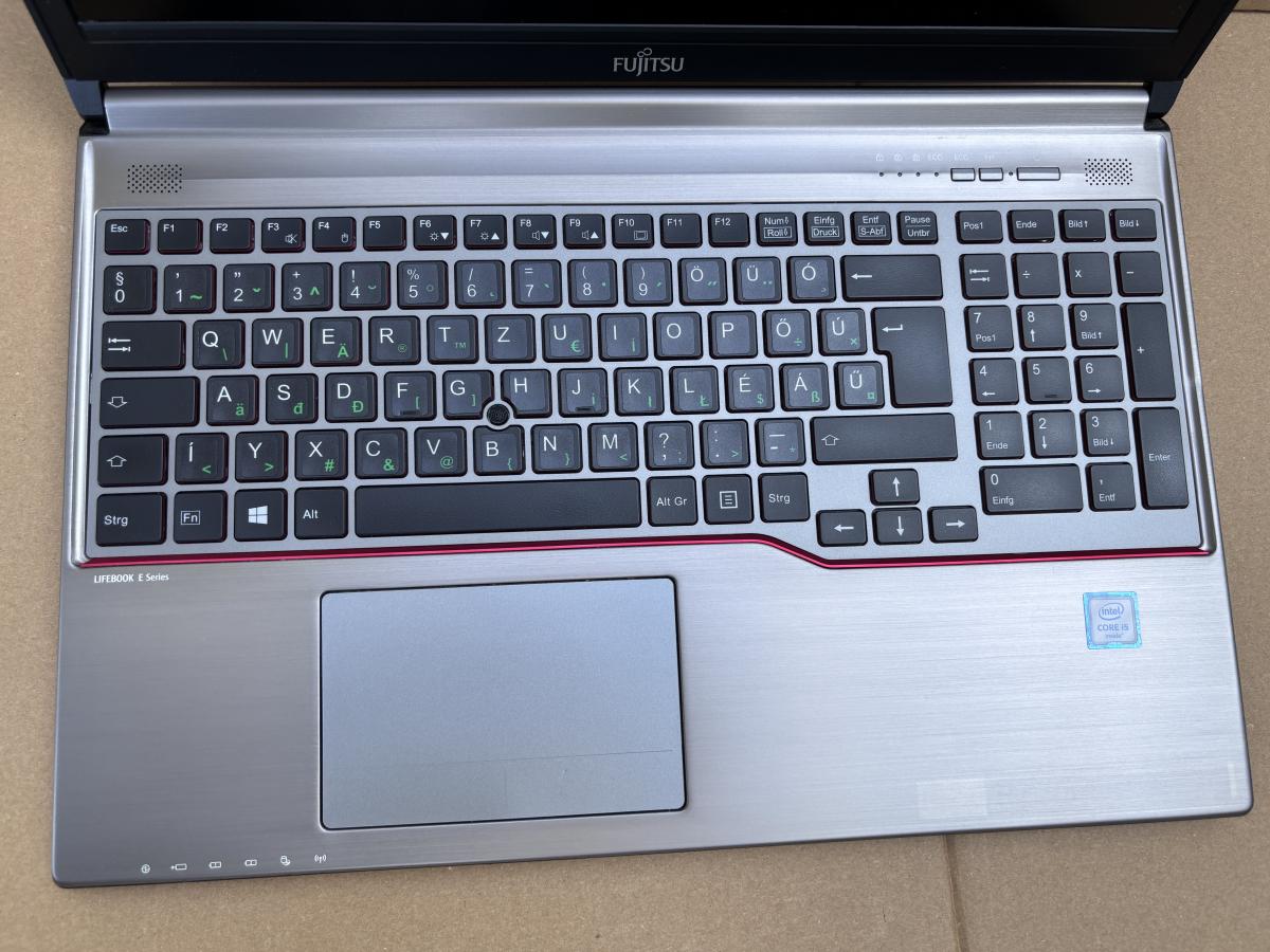 Fujitsu Lifebook E756