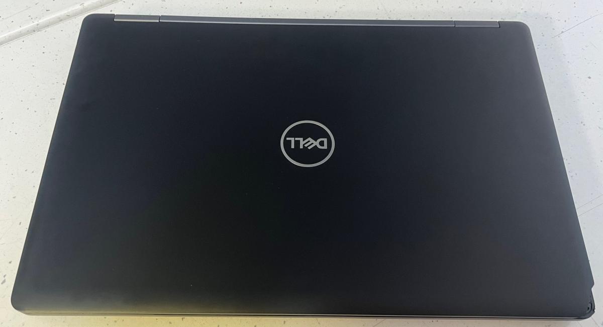 Dell Latitude 5590