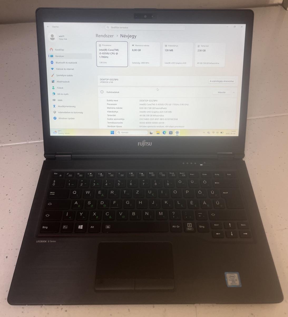 Fujitsu LifeBook U748